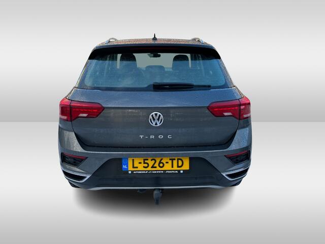 Volkswagen T-Roc 1.5 TSI 150pk Style DSG Automaat Navigatie / Parkeersensoren / Trekhaak / App-connect / Spiegelpakket