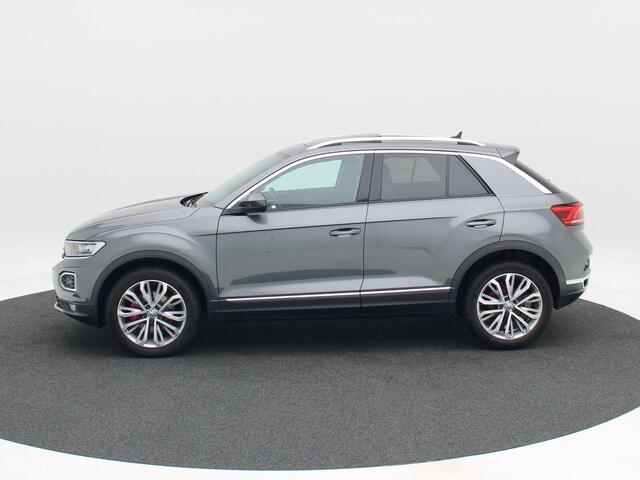 Volkswagen T-Roc 1.5 TSi 150 Pk Automaat Sport | Panoramadak | Trekhaak | Camera | Adaptive Cruise | Navigatie | CarPlay | Climatronic | 18 Inch | 80.070 Km !!