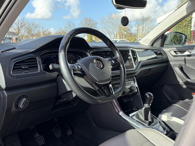 Volkswagen T-Roc 1.5 TSI Sport Camera, Navi Rijklaar met beurt & garantie!