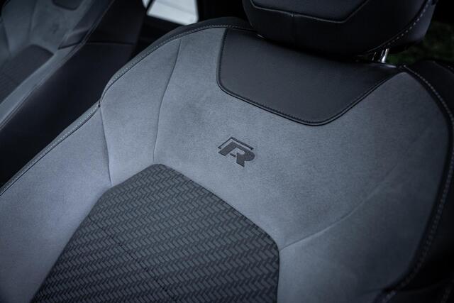 Volkswagen T-Roc R 2.0 TSI 4Motion 301pk|Pano|Beats-audio|Camera|ACC|Carplay|Virtual-cockpit|1e-eig.