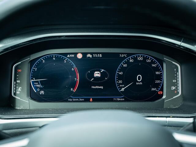 Volkswagen T-Roc 1.0 TSI // Life // ACC // Carplay // Winterpakket