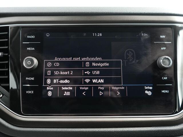 Volkswagen T-Roc 1.0 TSI Style | ACC | Stoelverwarming | Trekhaak | Navi |