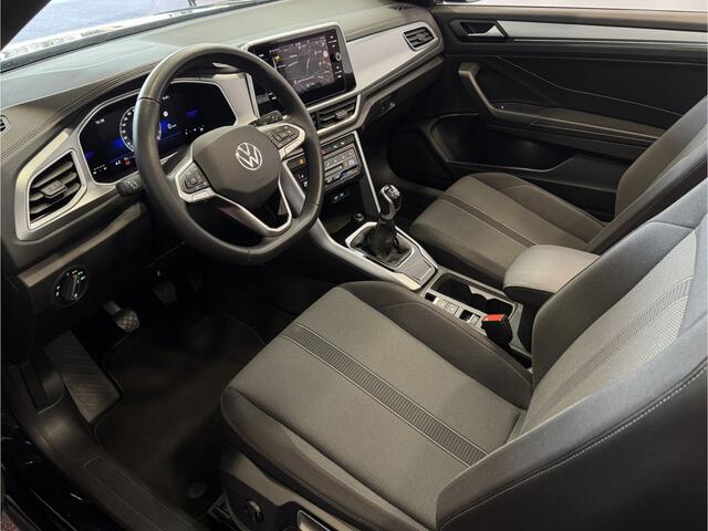 Volkswagen T-Roc Cabrio Bijna Nieuw o TSI o IQ.Led o Verw. Stoelen/Stuur o Virtual Cockpit o CarPlay Navi o ACC 05/2024 ?Top Auto's Wijchen , 30 Jaar Specialist in Volkswagen : Alle Type's : R-Line Edition / Style / First Edition / Highline / Life , Zowel PHEV / HEV / MH