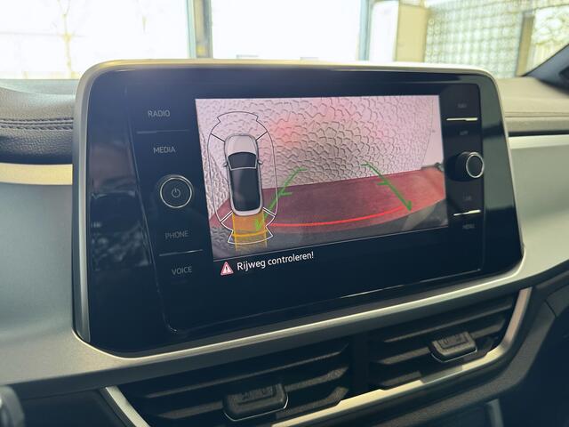 Volkswagen T-Roc Cabrio TSI VIR.COCKPIT CARPLAY NAVI IQ.LED STOEL/STUUR.VERW DAB ADAP.CRUISE 05/2024 ?Top Auto's Wijchen. 30 Jaar Specialist in Volkswagen : Alle Type's : R-Line Edition / Style / First Edition / Highline / Life , Zowel PHEV / HEV / MHEV / Benzine ?