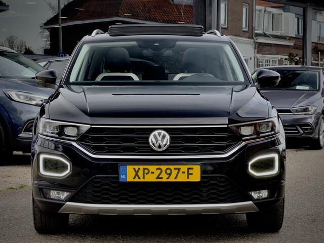 Volkswagen T-Roc 1.5 TSI AUT7 SPORT PANODAK LEDER NAVI CAMERA DIGI-DASH APPLE-CARPLAY LED LMV PDC