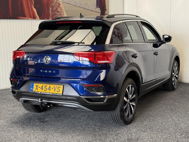 Volkswagen T-Roc 1.5 TSI Style Business NAVIGATIE ADAPTIVE CRUISE CONTROL APPLE CARPLAY/ANDROID RIJSTROOKSENSOREN ACHTERUITRIJCAMERA AFN. TREKHAAK ZEER MOOI ! 3010