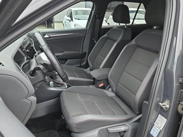 Volkswagen T-Roc 1.5 TSI Sport Executive Automaat Trekhaak Carplay Dig Dash Cam