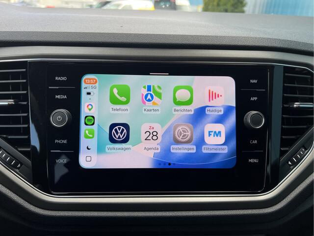 Volkswagen T-Roc 1.0 TSI 110PK Style CARPLAY | ADAPT.CRUISE | CAM | NAV | ECC | DAB | PDC 40DKM!!