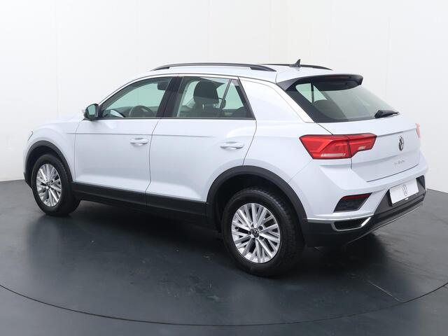 Volkswagen T-Roc 1.0 TSI Style | 110 PK | Achteruitrijcamera | Navigatiesysteem | Adaptive cruise control |