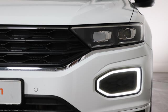 Volkswagen T-Roc 1.5 TSI Sport Business R ACC, Stoelverwarming, Apple CarPlay/Android Auto