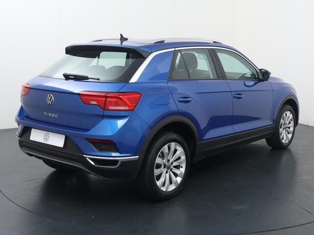 Volkswagen T-Roc 1.0 TSI Style | 110 PK | Climate control | Navigatiesysteem | Adaptive cruise control | navigatiesysteem |