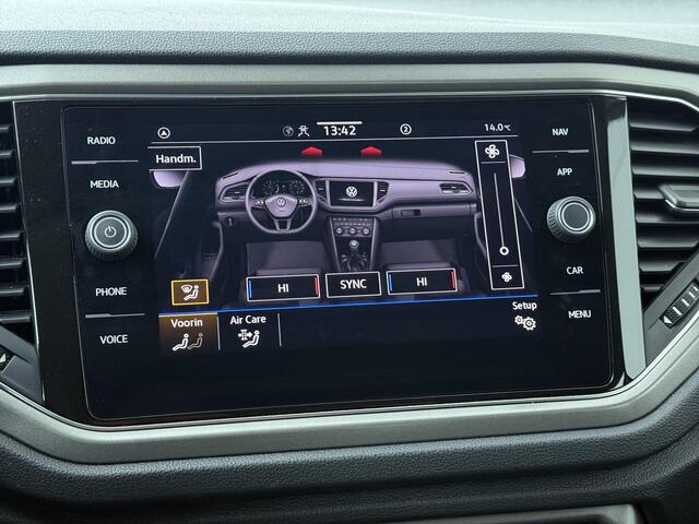 Volkswagen T-Roc 1.0 TSI Style | 110 PK | Climate control | Navigatiesysteem | Adaptive cruise control | navigatiesysteem |