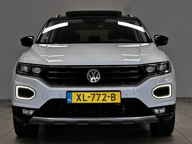 Volkswagen T-Roc 1.5 TSI Style/ Open-Pano Dak/ Automaat/ LED Koplampen/ Virtual Cockpit/ Trekhaak/ Clima/ Navi/ Cruise/ Bluetooth/ Multi.LEDER.Stuur/ Elek.Pakket/ Isofix/ PDC V+A.