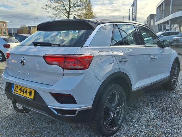 Volkswagen T-Roc 1.5 TSI 150pk Style (Trekhaak,Camera,Navi)