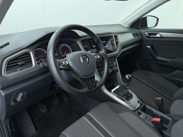 Volkswagen T-Roc 1.0 TSI Style | 110 PK | Climate control | Navigatiesysteem | Adaptive cruise control |