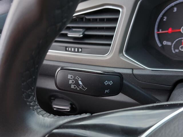 Volkswagen T-Roc 1.0 TSI 110pk Style Advance-Pack | 1ste Eigenaar | Apple Carplay+Android Auto | Clima | Adap.Cruise | Led Koplampen | Panorama Schuifdak | Pdc V+A+Camera | Privacy Glass | 17''lm