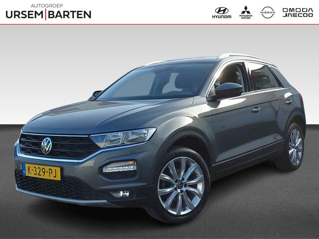 Volkswagen T-Roc 1.5 TSI Style Business | Afneembare Trekhaak | Camera | Winter Pakket
