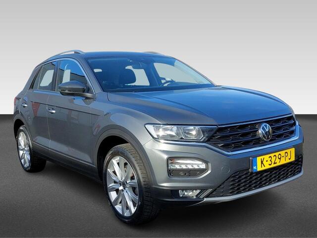 Volkswagen T-Roc 1.5 TSI Style Business | Afneembare Trekhaak | Camera | Winter Pakket