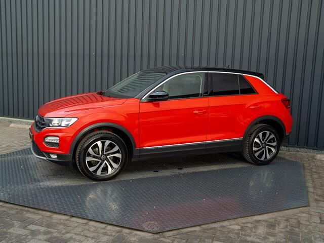 Volkswagen T-Roc 1.5 TSI Active | Stoelverw. | Apple Carplay / Android Auto | Prijs Rijklaar!!