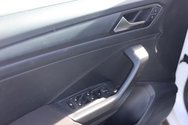 Volkswagen T-Roc 1.0 TSI STYLE | CLIMA | CRUISE | TREKHAAK