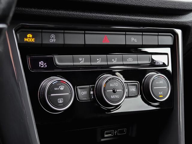 Volkswagen T-Roc 1.5 TSI AUT7 R-LINE SPORT PANODAK NAVI DIGIDASH APPLE.CARPLAY 18INCH.LMV PDC ORG.121d.KM!!!