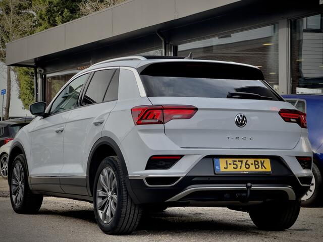 Volkswagen T-Roc 1.5 TSI AUT7 150PK PANODAK NAVI CAMERA DIGI-DASH APPLE-CARPLAY LED LMV PDC