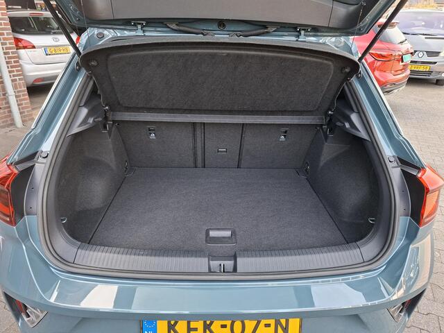 Volkswagen T-Roc 1.5 TSI R-Line Automaat, Carplay, trekhaak, cruise