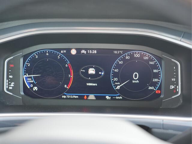 Volkswagen T-Roc 1.0 TSI Style | Trekhaak | Camera | Navigatie |