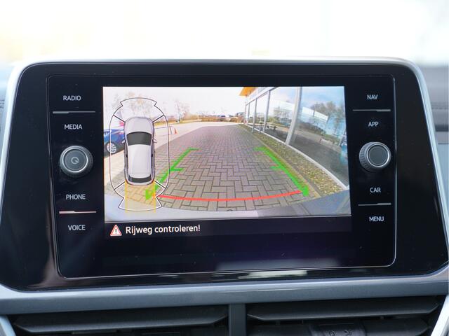 Volkswagen T-Roc 1.0 TSI Style | Trekhaak | Camera | Navigatie |