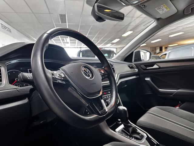 Volkswagen T-Roc 1.5 TSI Style Business/ Automaat/ Trekhaak/ Camera/ Elek.Klep/ Apple+Android/ DAB+/ Clima/ Navi/ Cruise/ Bluetooth. Multi.LEDER.Stuur/ Elek.pakket/ Isofix/ PDC.