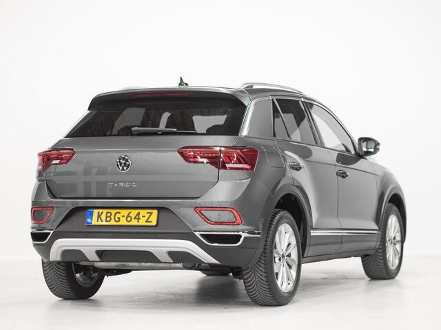 Volkswagen T-Roc 1.5 TSI Life IQ LIghts ACC Stoelv