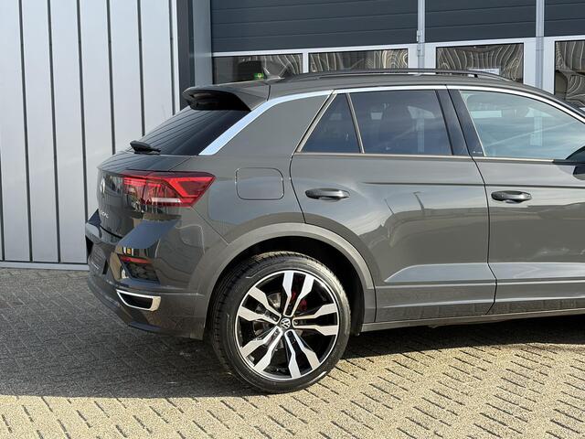 Volkswagen T-Roc 1.5 TSI Sport Business R | 3x R Line | Keyless | Dodehoek | CarPlay | LED |