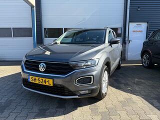 volkswagen-t-roc-1.5-tsi-style
