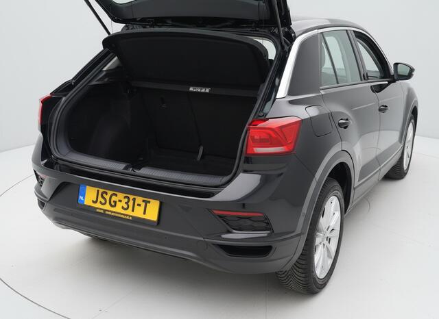 Volkswagen T-Roc 1.5 TSI 150PK DSG BUSINESS CARPLAY/NAVI/PDC