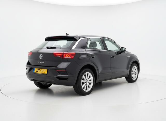 Volkswagen T-Roc 1.5 TSI 150PK DSG BUSINESS CARPLAY/NAVI/PDC