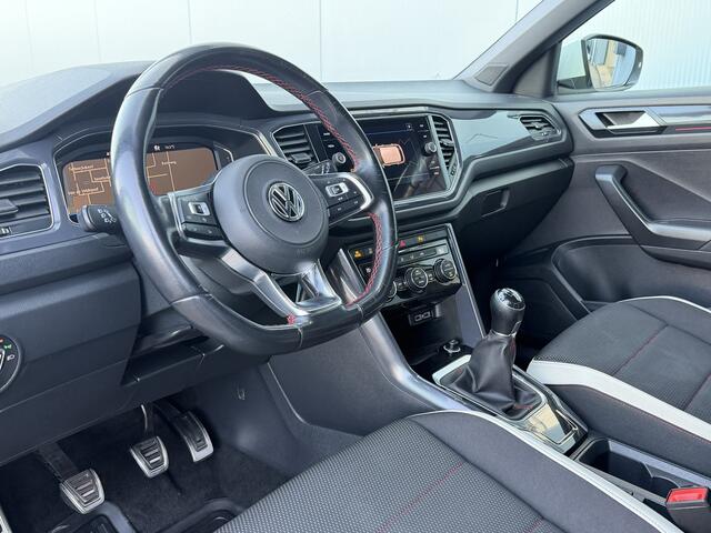 Volkswagen T-Roc 1.0 TSI Sport Carplay/LED/17inch.