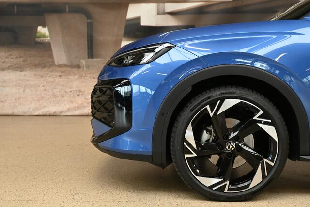 Volkswagen T-Roc 1.5 eTsi 150pk R-Line First Ed. | IQ. Light | 360° | Head-up | 100% (Dealer) onderhouden label