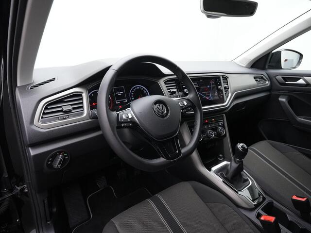 Volkswagen T-Roc 1.0 TSI 115 pk Style | Trekhaak | Achteruitrijcamera | Adaptive Cruise | Elektrische achterklep | Navigatie