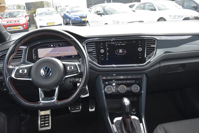 Volkswagen T-Roc 1.5 TSI Sport , TREKHAAK , VIRTUAL COCKPIT , A UITRIJ CAM , LED KOPL , PDC V+A ,
