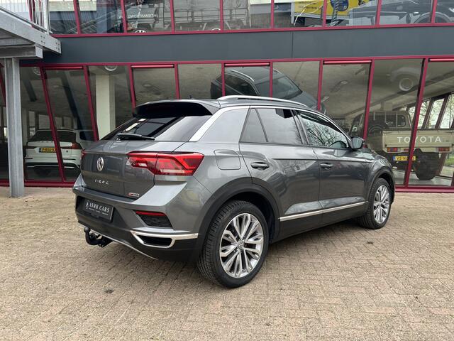 Volkswagen T-Roc 2.0 TSI 4Motion Sport | Pano | ACC | LED |Camera | Trekhaak | Stoelverw. |