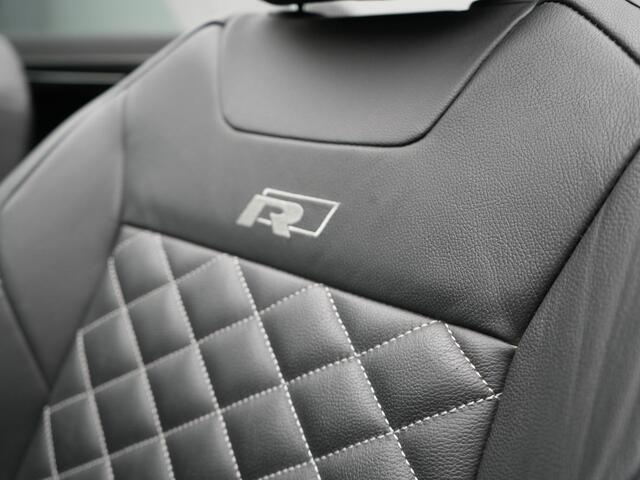 Volkswagen T-Roc Cabrio 1.5 TSI 2 x R-Line 150pk DSG Dealer O.H | Valcona Lederen Sportstoelen | Adaptive Cruise | Trekhaak Afn. | Beats Audio | IQ Drive | 19"L.M | Camera | Stuurverwarming | Keyless | Matrix LED |