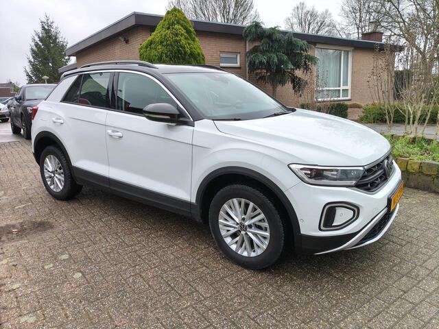 Volkswagen T-Roc 1.0 TSI Life Navi,ACC,Clima,Keyless,Camera