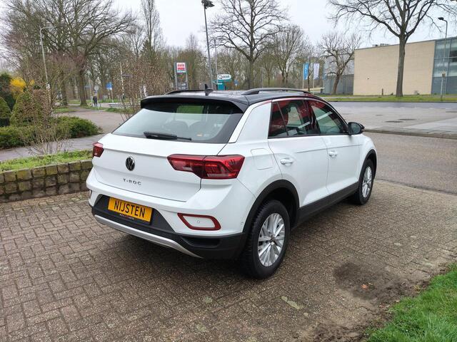 Volkswagen T-Roc 1.0 TSI Life Navi,ACC,Clima,Keyless,Camera