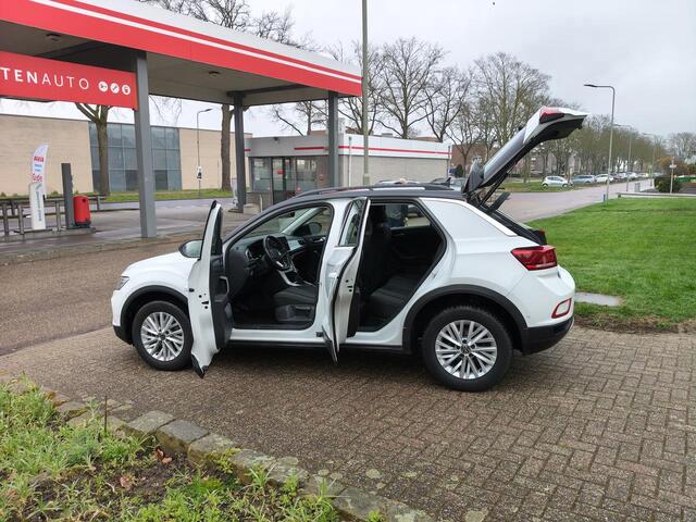 Volkswagen T-Roc 1.0 TSI Life Navi,ACC,Clima,Keyless,Camera