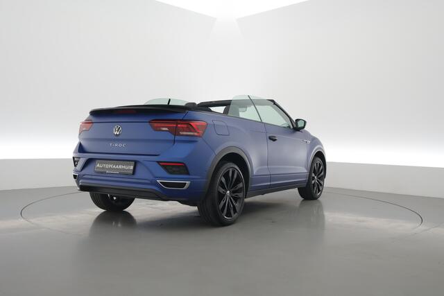 Volkswagen T-Roc Cabrio 1.5 TSI R-Line Edition Blue "MAT Ravenna Blue" DSG | 794/800 | Leder | Digi. Cockpit | Stoel- Stuurverw. | Camera | Adapt. Cruise | Keyless | CarPlay