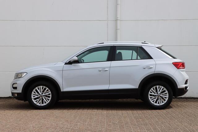 Volkswagen T-Roc 1.0 TSI Style 110pk | Adaptive | Camera | Carplay