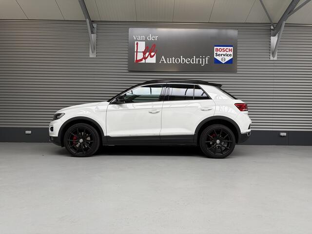Volkswagen T-Roc 1.5 TSI SPORT/KEY-LESS/DODE HOEK/CARPLAY/CAM/DIGI CP/ENZ