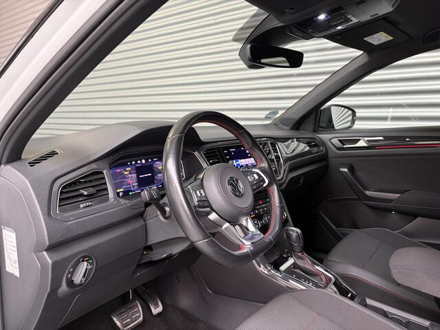 Volkswagen T-Roc 1.5 TSI SPORT/KEY-LESS/DODE HOEK/CARPLAY/CAM/DIGI CP/ENZ