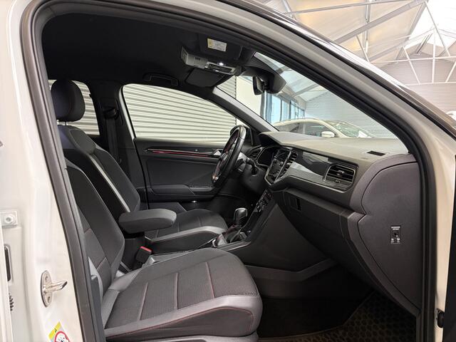 Volkswagen T-Roc 1.5 TSI SPORT/KEY-LESS/DODE HOEK/CARPLAY/CAM/DIGI CP/ENZ