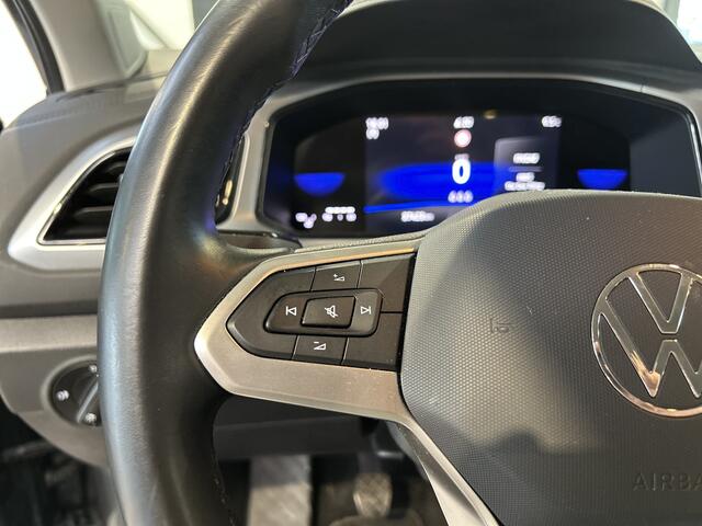 Volkswagen T-Roc 1.0 TSI 110 pk Life Business | Navi | Clima | LED | Stoelverwarming | 4 seiz. banden | Privacy glass